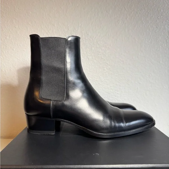 SAINT LAURENT Wyatt 40 Chelsea Boots size 43 - Picture 3 of 8